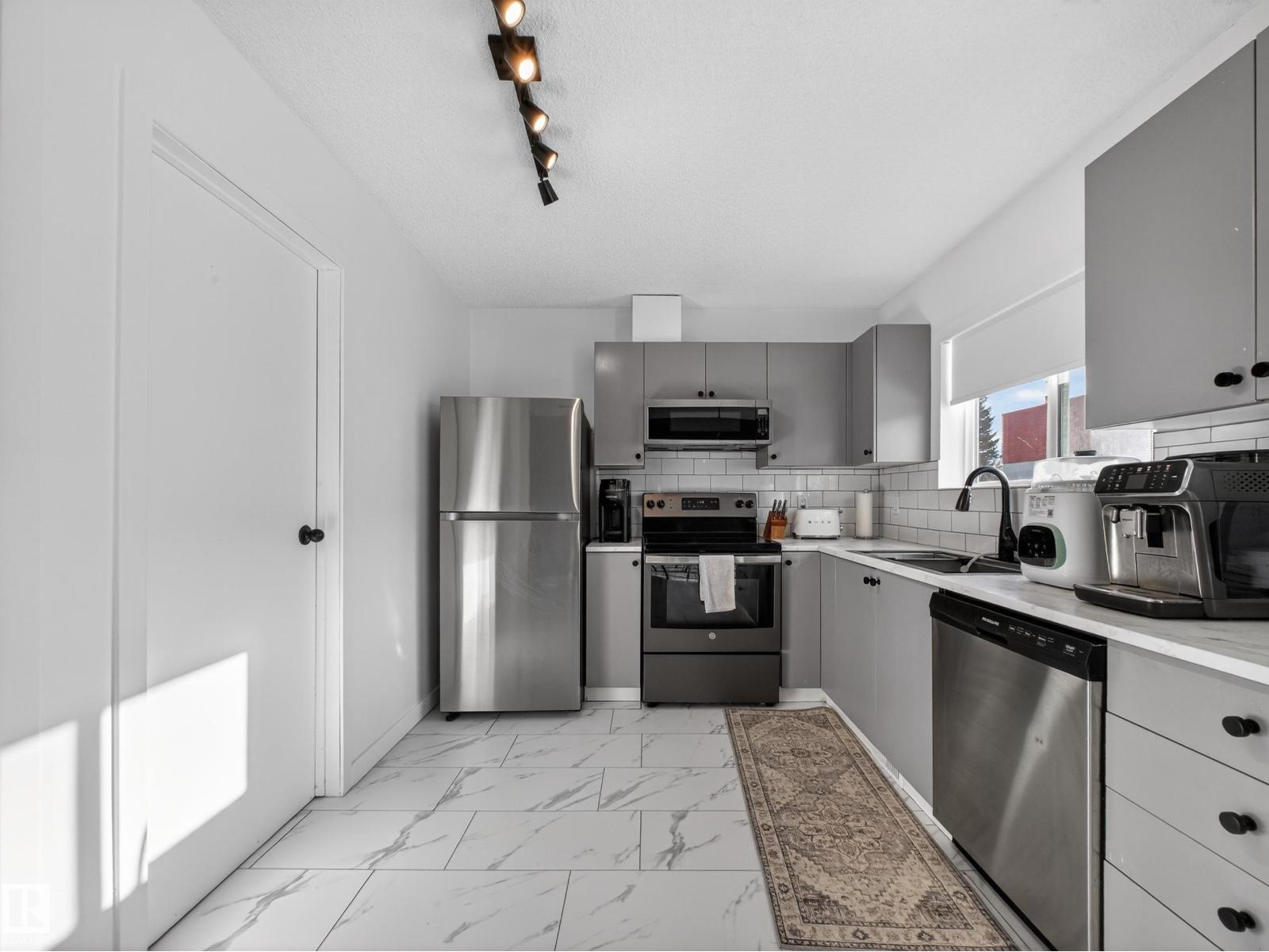 Lorem Ipsum Dolor Si, Sherwood Park, Alberta  T8H  - Photo 20 - DEMO29461633