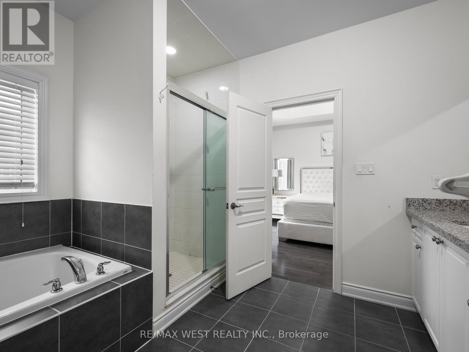 309 Moody Drive, Vaughan, Ontario  L4H 3Z6 - Photo 28 - N12829528