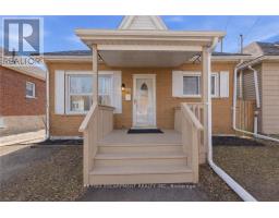 80 WALNUT STREET, Brantford, Ontario