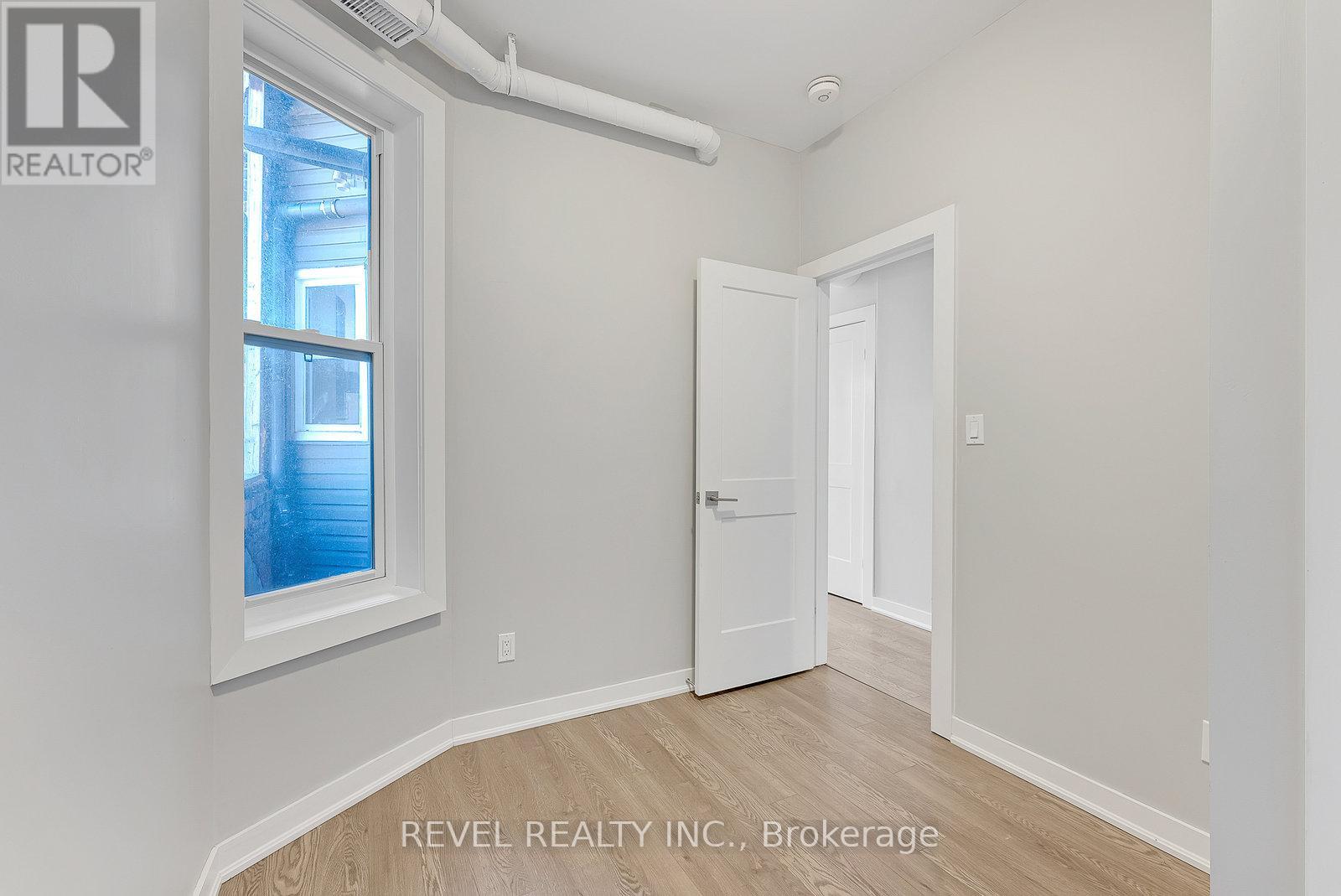 302 - 657 Barton Street E, Hamilton, Ontario  L8L 3A3 - Photo 22 - X12875130