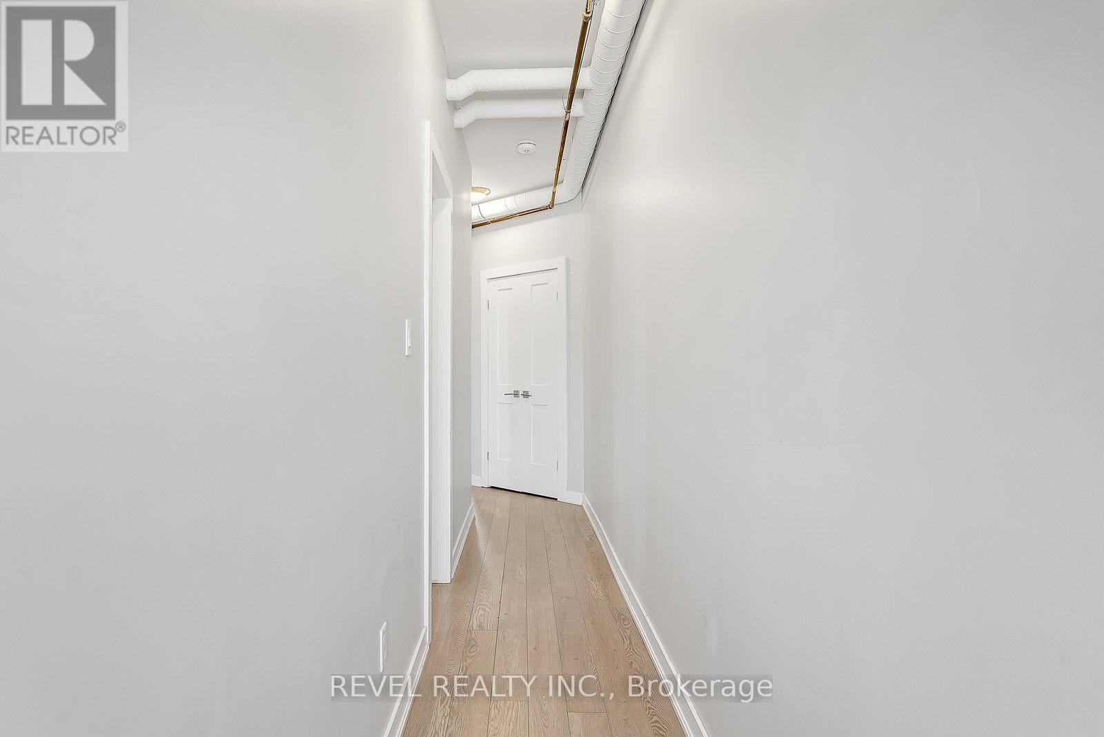 302 - 657 Barton Street E, Hamilton, Ontario  L8L 3A3 - Photo 3 - X12875130