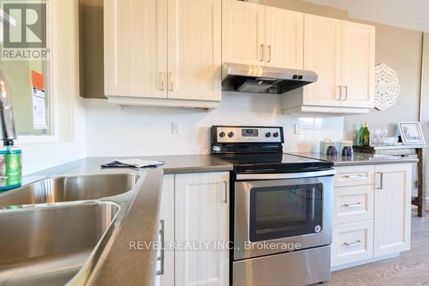 1006 - 1000 King Street E, Hamilton, Ontario  L8M 1C8 - Photo 4 - X12875134