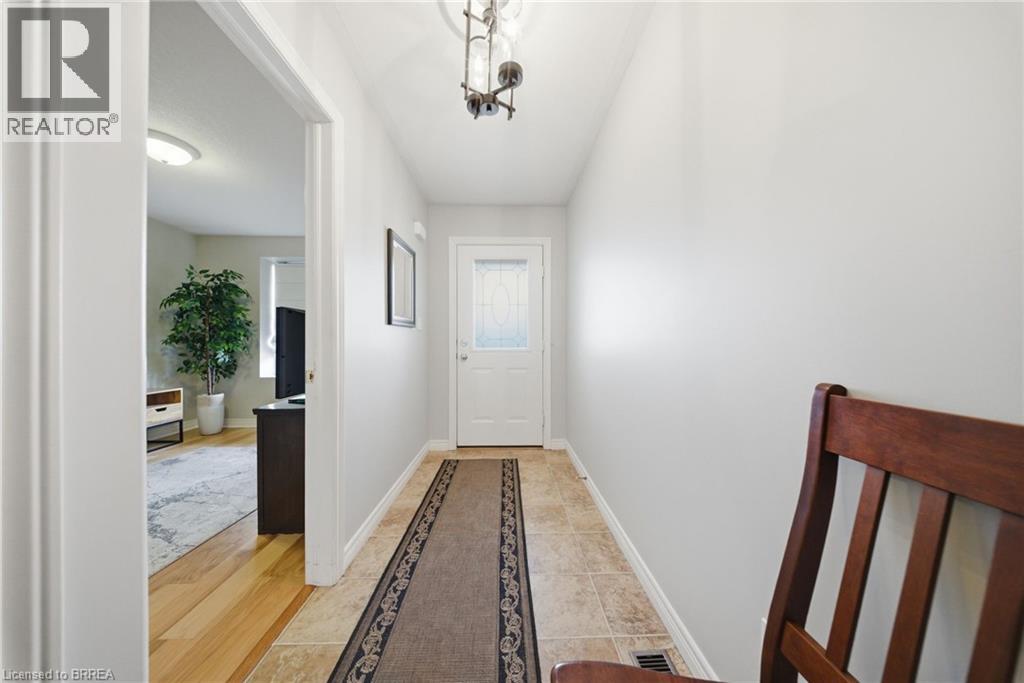 385 Park Road N Unit# 1, Brantford, Ontario  N3R 0A1 - Photo 3 - 40809972