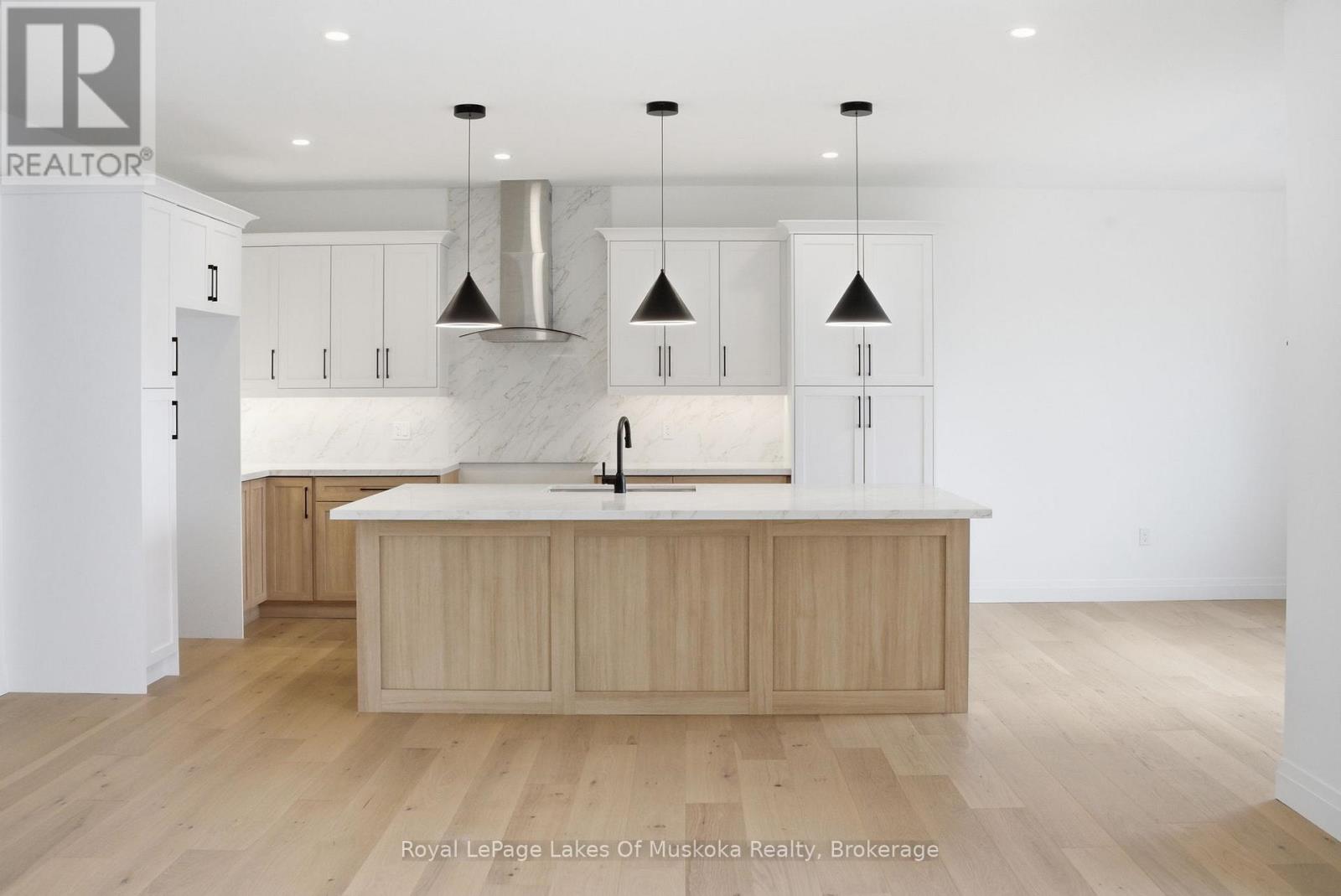 19 Henry Ball Court, Oro-Medonte, Ontario  L0K 2G1 - Photo 20 - S12875042