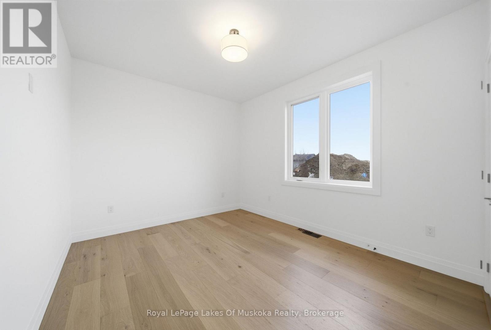 19 Henry Ball Court, Oro-Medonte, Ontario  L0K 2G1 - Photo 29 - S12875042