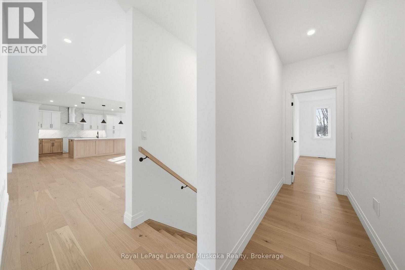 19 Henry Ball Court, Oro-Medonte, Ontario  L0K 2G1 - Photo 38 - S12875042