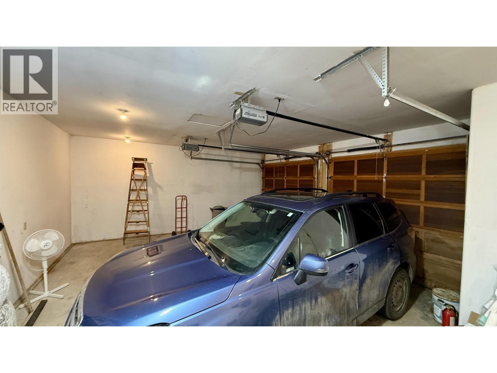 5466 Donsleequa Court, 108 Mile Ranch, British Columbia  V0K 2Z0 - Photo 27 - R3099134