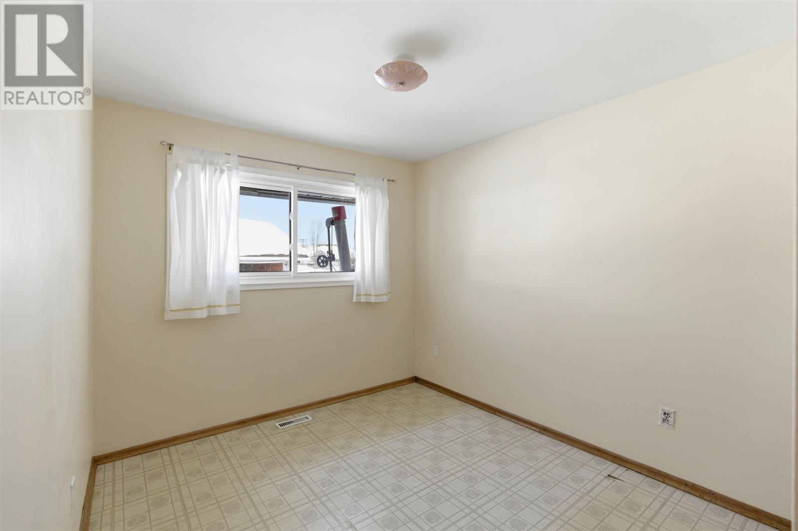 356 Doncaster Rd, Sault Ste. Marie, Ontario  P6C 2V2 - Photo 10 - SM260440