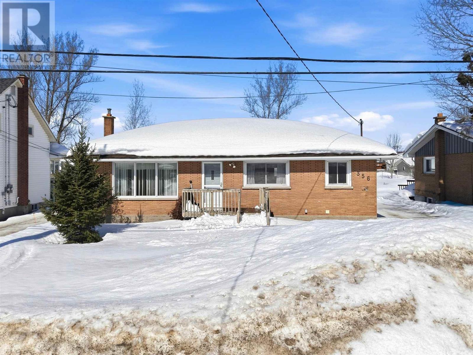 356 Doncaster Rd, Sault Ste. Marie, Ontario  P6C 2V2 - Photo 2 - SM260440