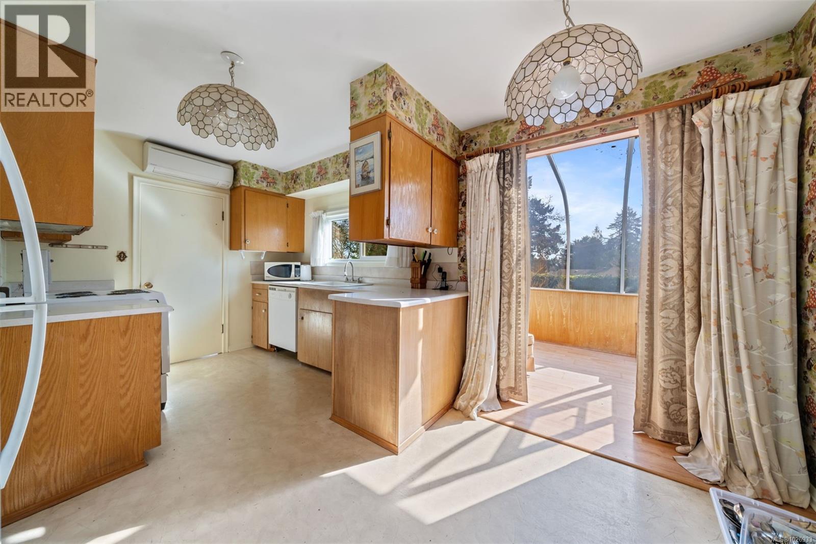 Lorem Ipsum Do, View Royal, British Columbia  V9B  - Photo 20 - DEMO29461659