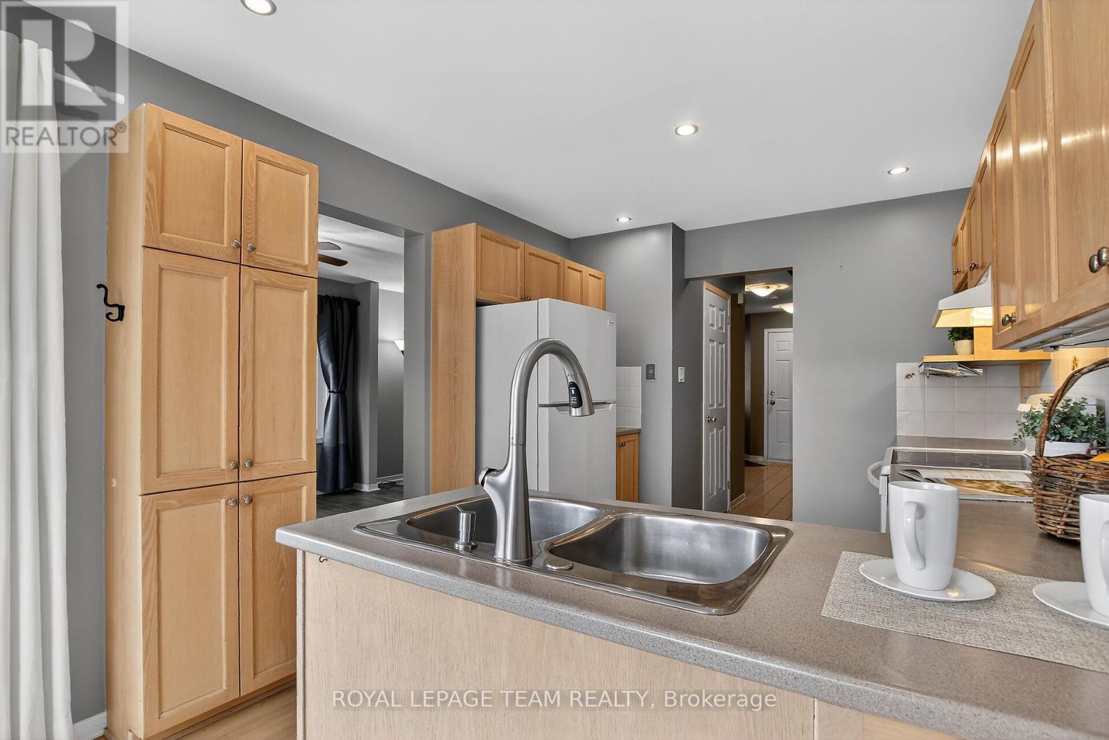 21 Baton Court, Ottawa, Ontario  K2L 4C8 - Photo 19 - X12873720