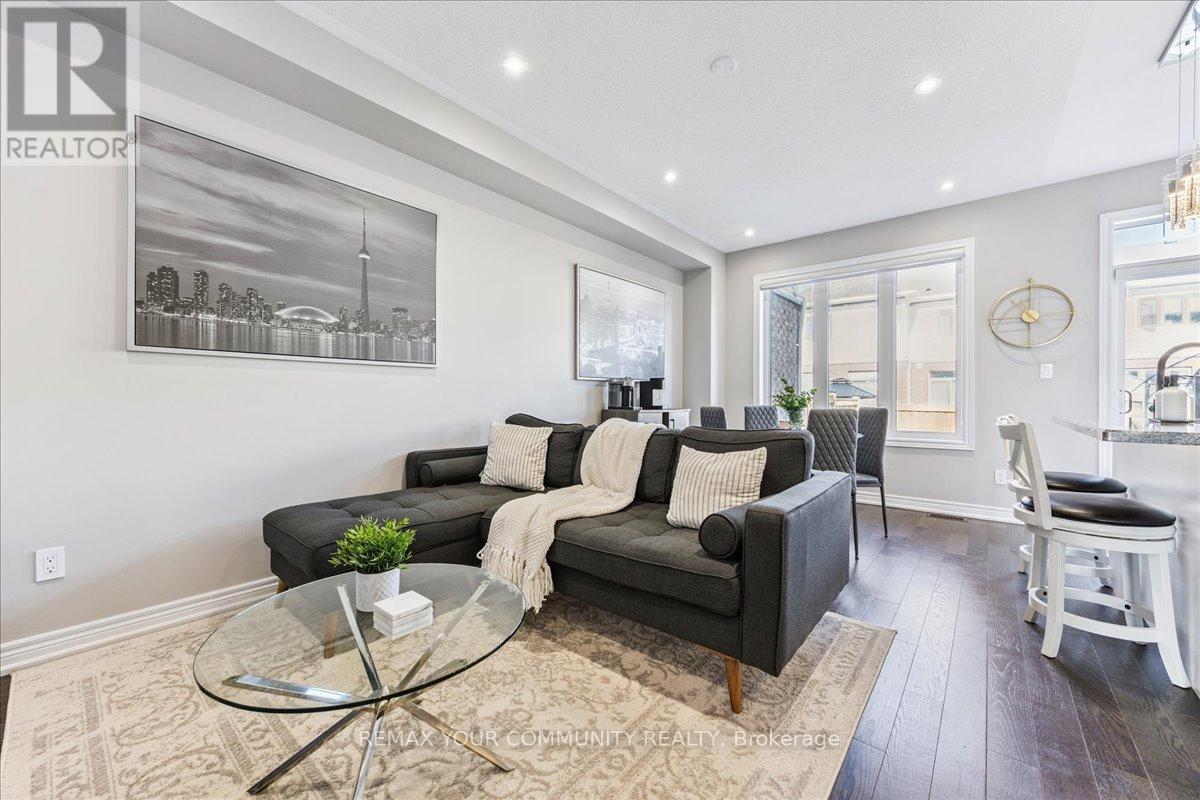 36 Clifford Crescent, New Tecumseth, Ontario  L0G 1W0 - Photo 10 - N12872298