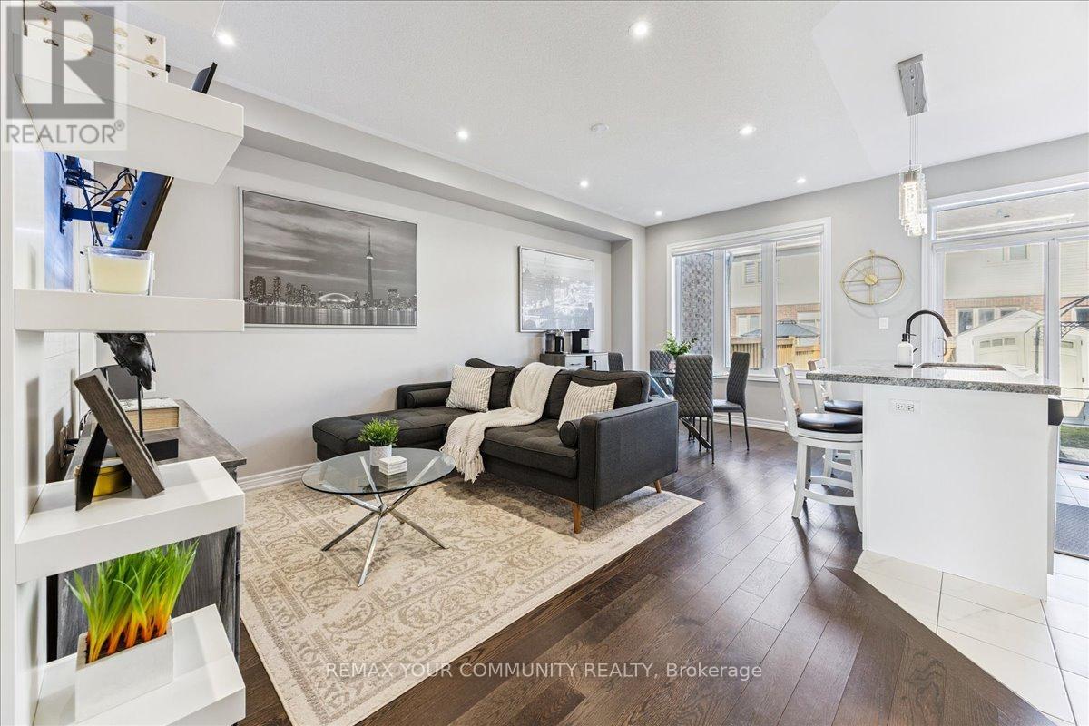 36 Clifford Crescent, New Tecumseth, Ontario  L0G 1W0 - Photo 9 - N12872298