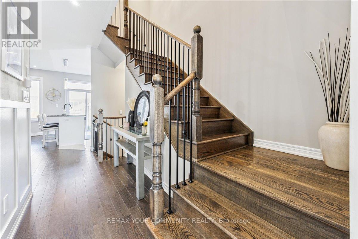 36 Clifford Crescent, New Tecumseth, Ontario  L0G 1W0 - Photo 8 - N12872298