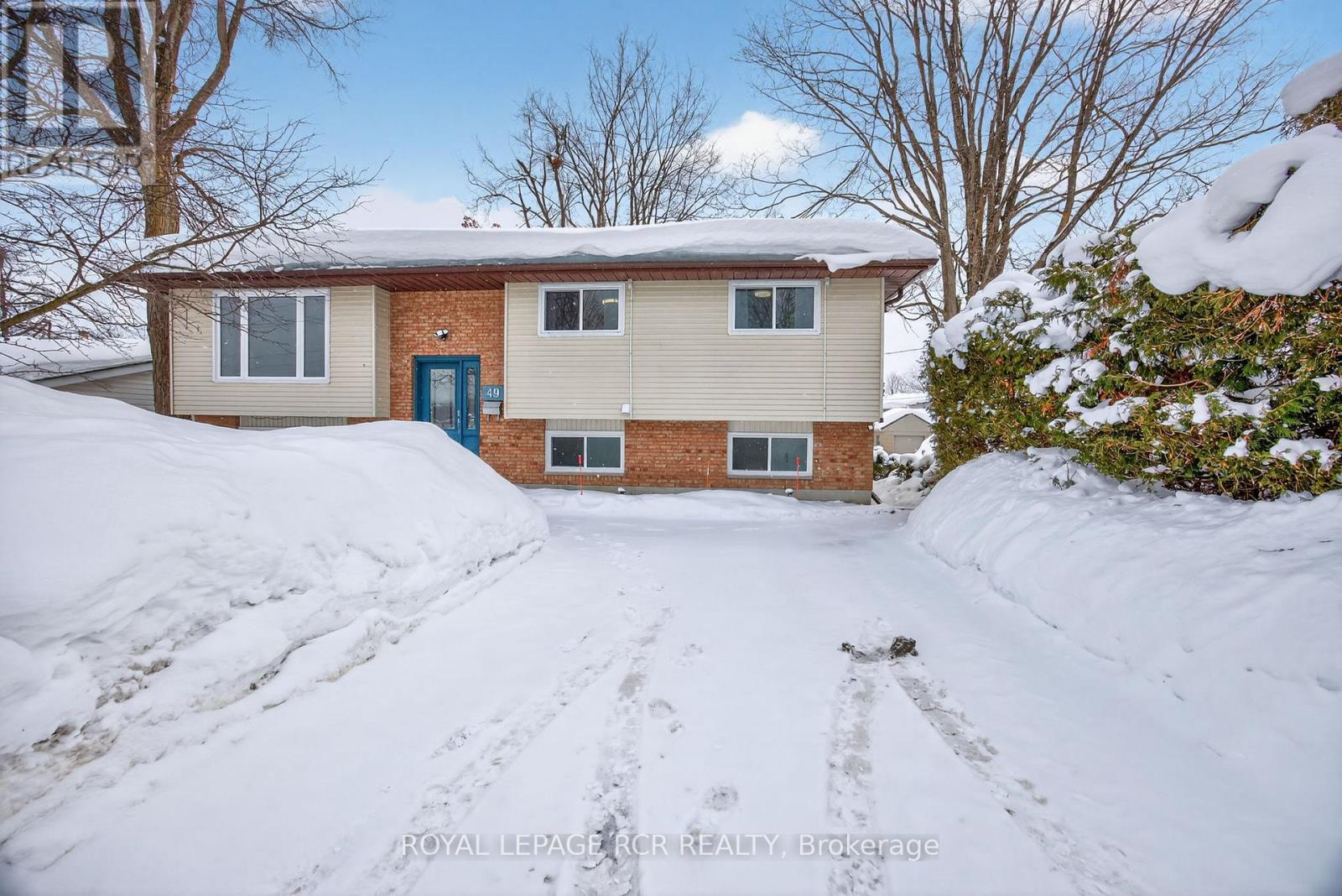 49 Borland Street E, Orillia, Ontario  L3V 2B6 - Photo 2 - S12778544