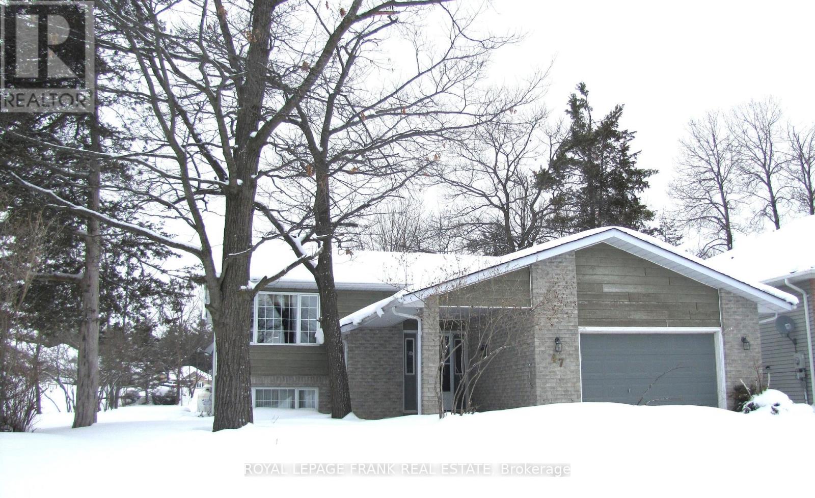 47 Cedartree Lane, Kawartha Lakes, Ontario  K0M 1A0 - Photo 2 - X12796862