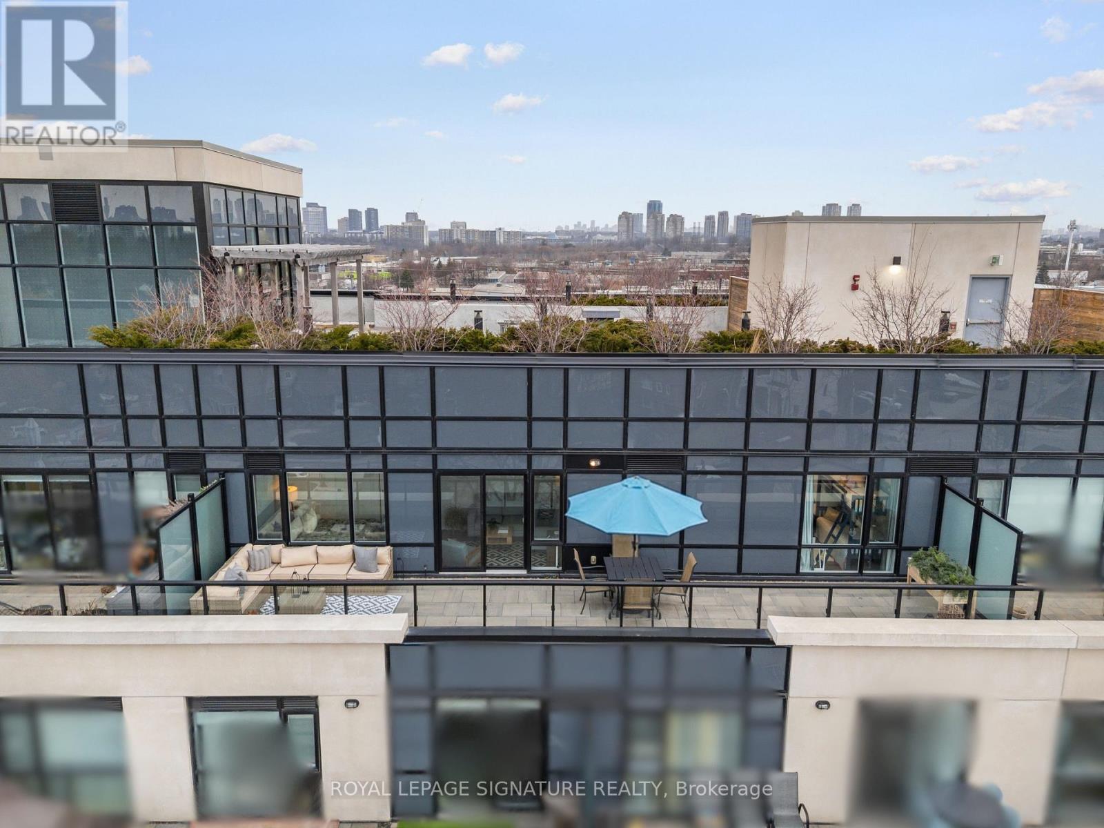 715 - 1401 O'connor Drive, Toronto, Ontario  M4B 2V5 - Photo 2 - E12871432