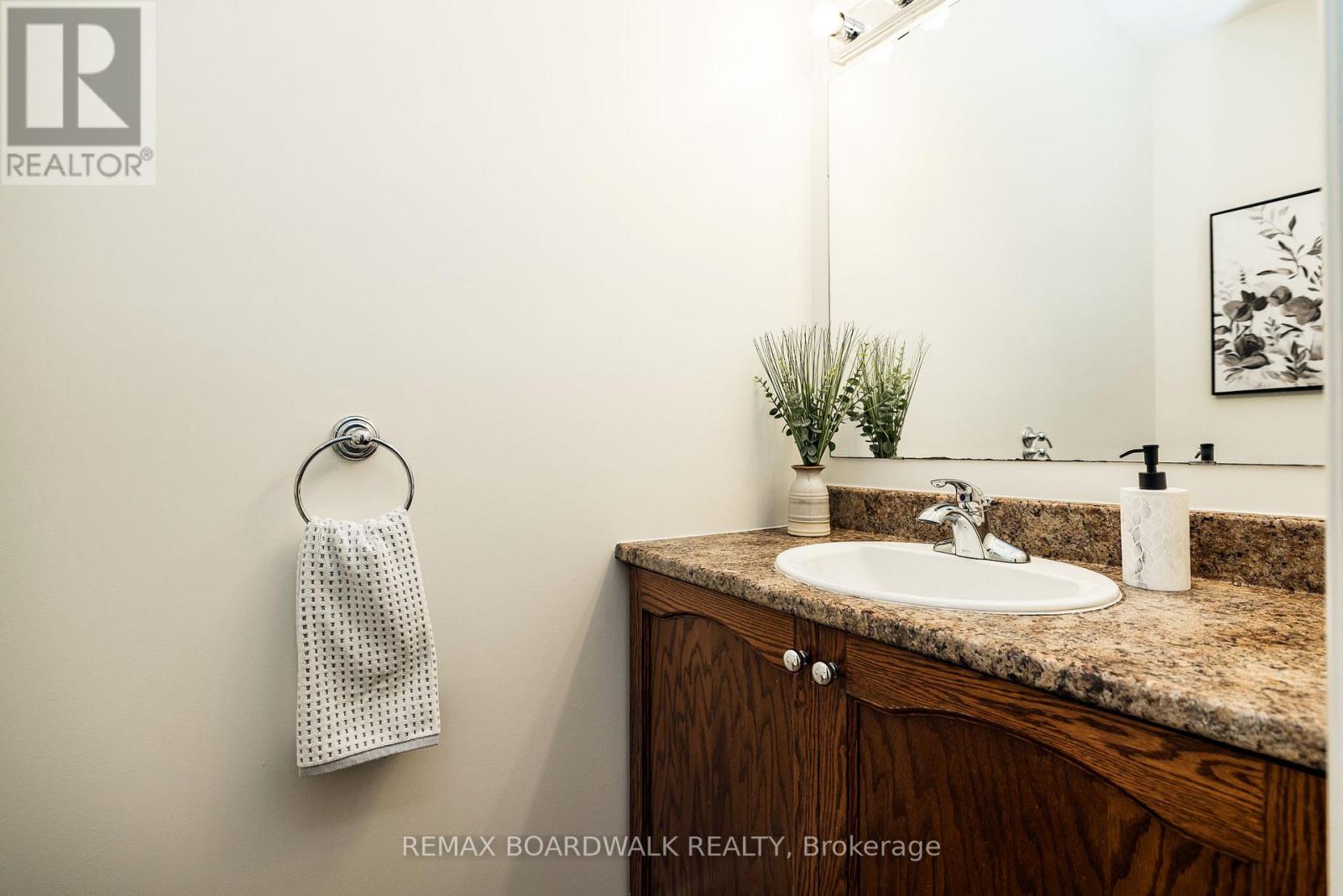 29 Madelon Drive, Ottawa, Ontario  K2J 5C7 - Photo 19 - X12870718