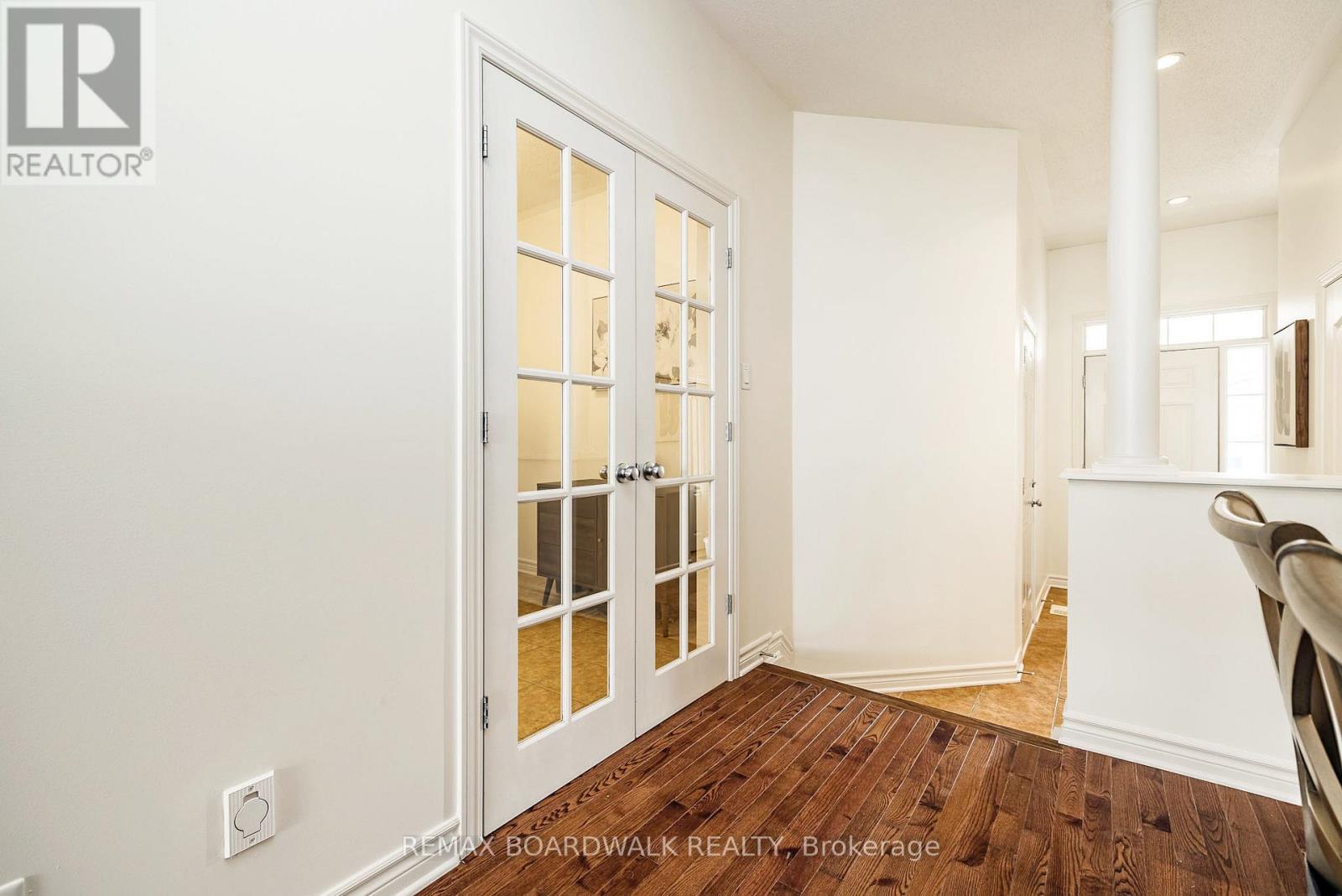 29 Madelon Drive, Ottawa, Ontario  K2J 5C7 - Photo 6 - X12870718