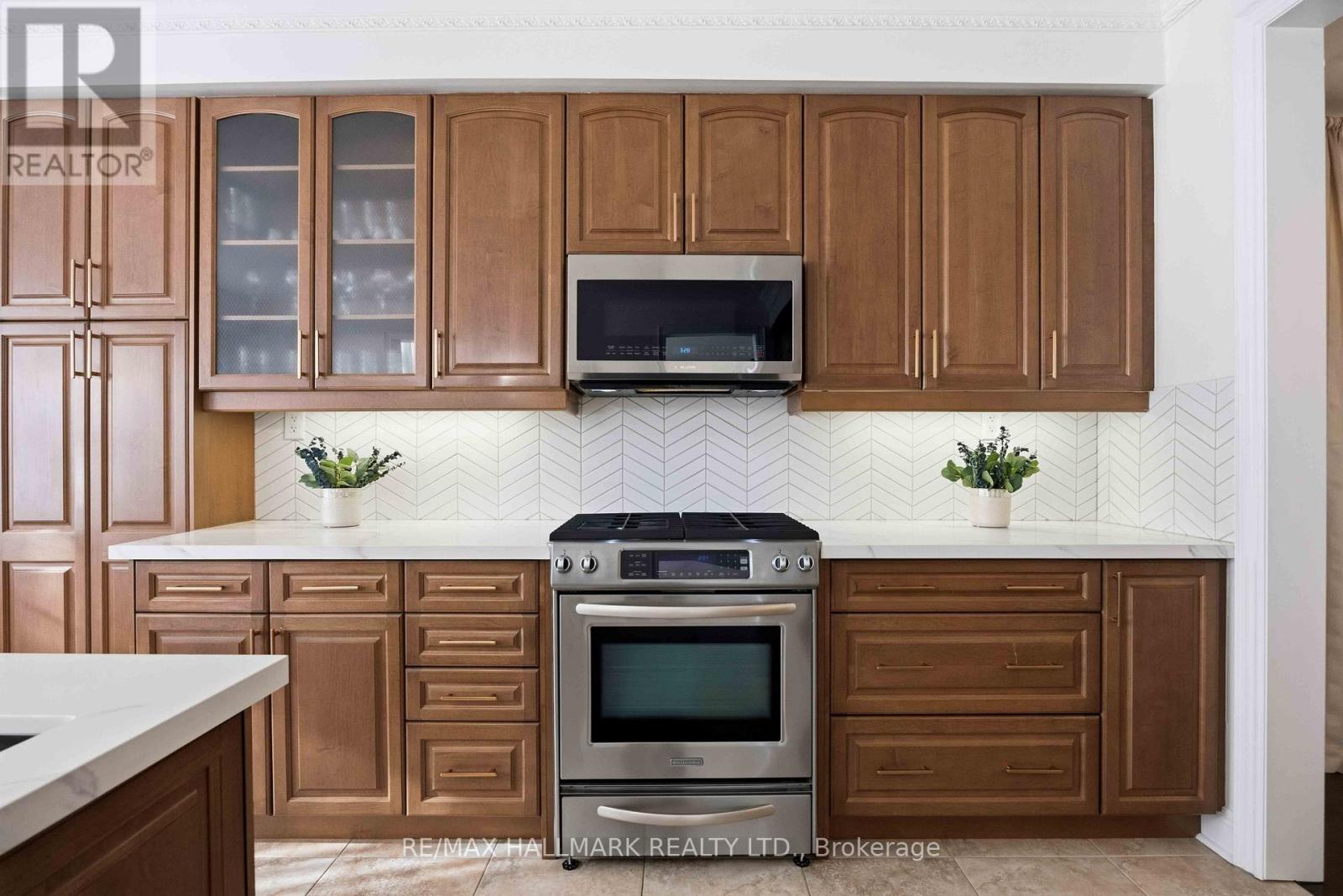 40 Sweet Anna Court, Vaughan (Patterson), Ontario  L6A 4E3 - Photo 18 - N12838952