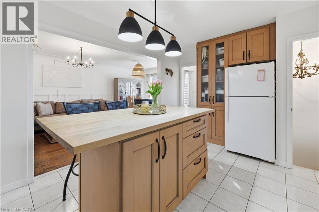 155 Ridge Street, Hamilton, Ontario  L9A 2X4 - Photo 11 - 40811446