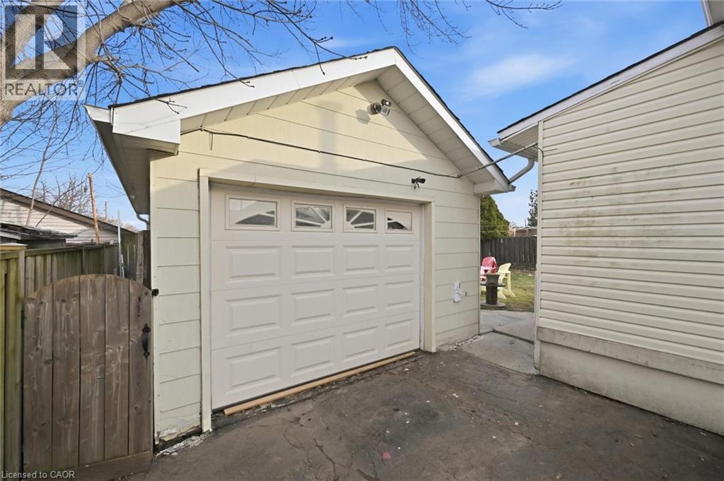 155 Ridge Street, Hamilton, Ontario  L9A 2X4 - Photo 38 - 40811446