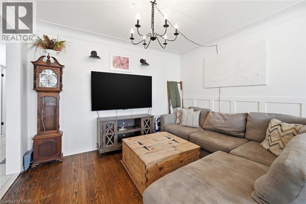 155 Ridge Street, Hamilton, Ontario  L9A 2X4 - Photo 5 - 40811446