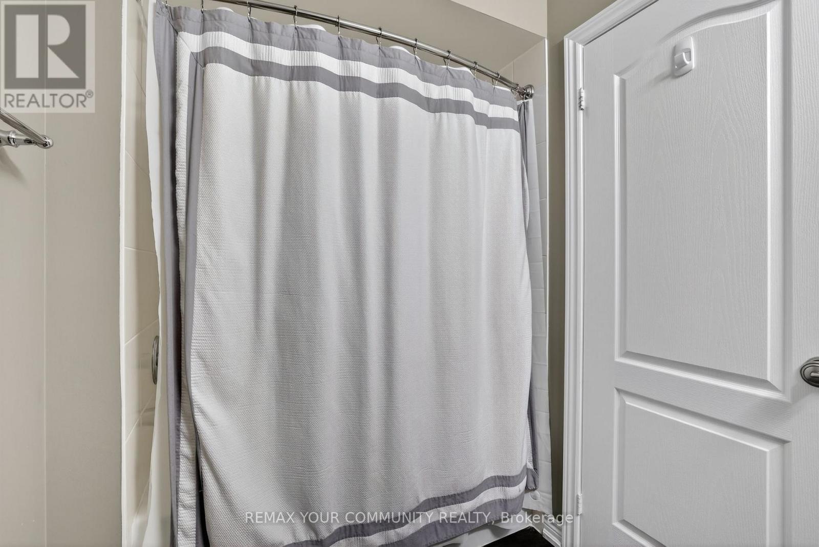 49 Matthewson Avenue, Bradford West Gwillimbury (Bradford), Ontario  L3Z 0P3 - Photo 30 - N12853208