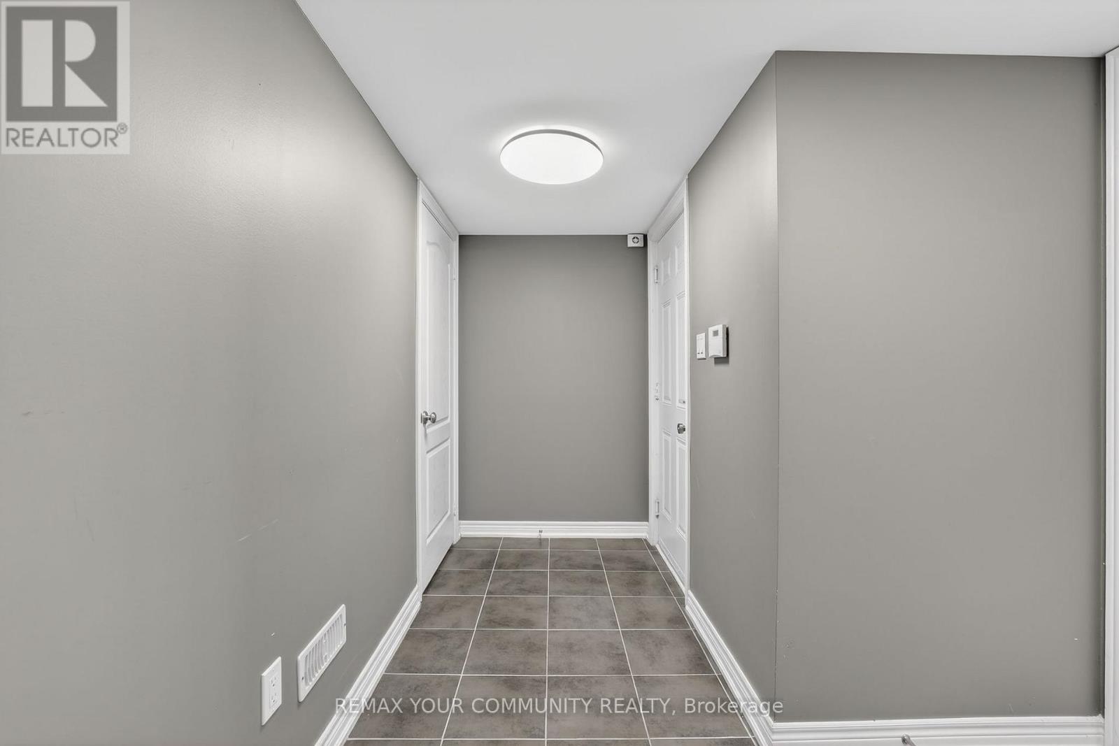 49 Matthewson Avenue, Bradford West Gwillimbury (Bradford), Ontario  L3Z 0P3 - Photo 31 - N12853208