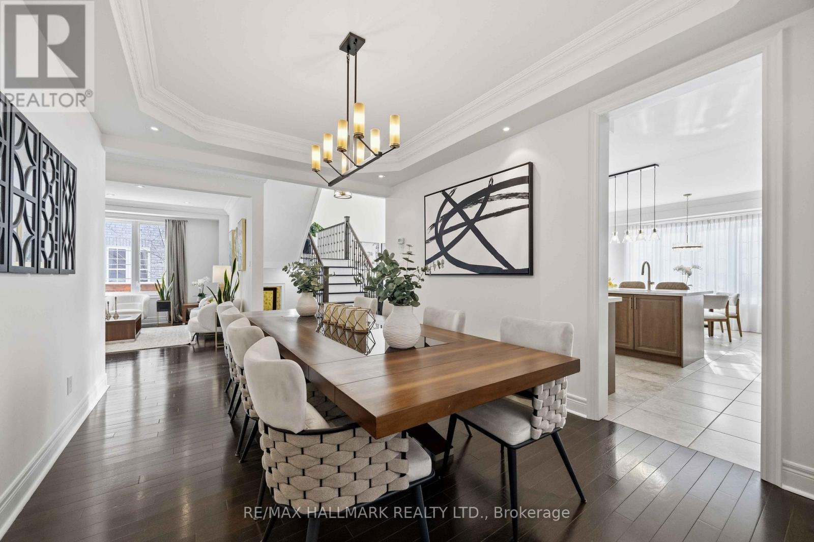 40 Sweet Anna Court, Vaughan (Patterson), Ontario  L6A 4E3 - Photo 6 - N12838952