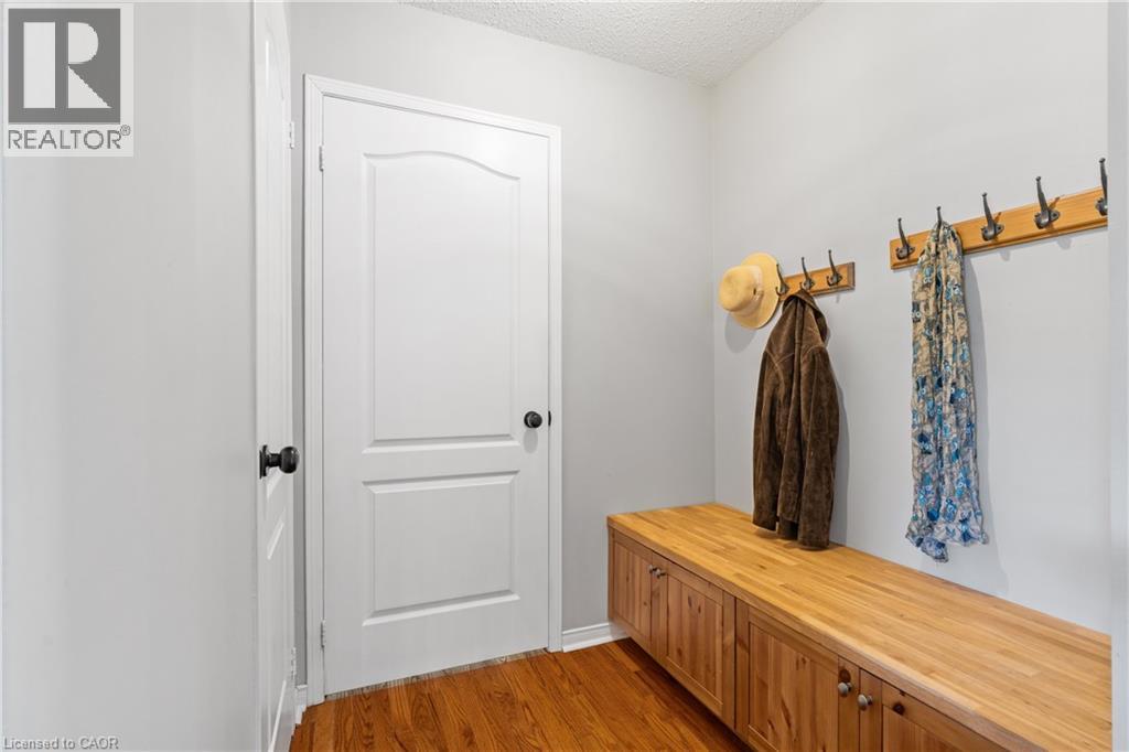 5417 Blue Spruce Avenue, Burlington, Ontario  L7L 7C5 - Photo 10 - 40810491