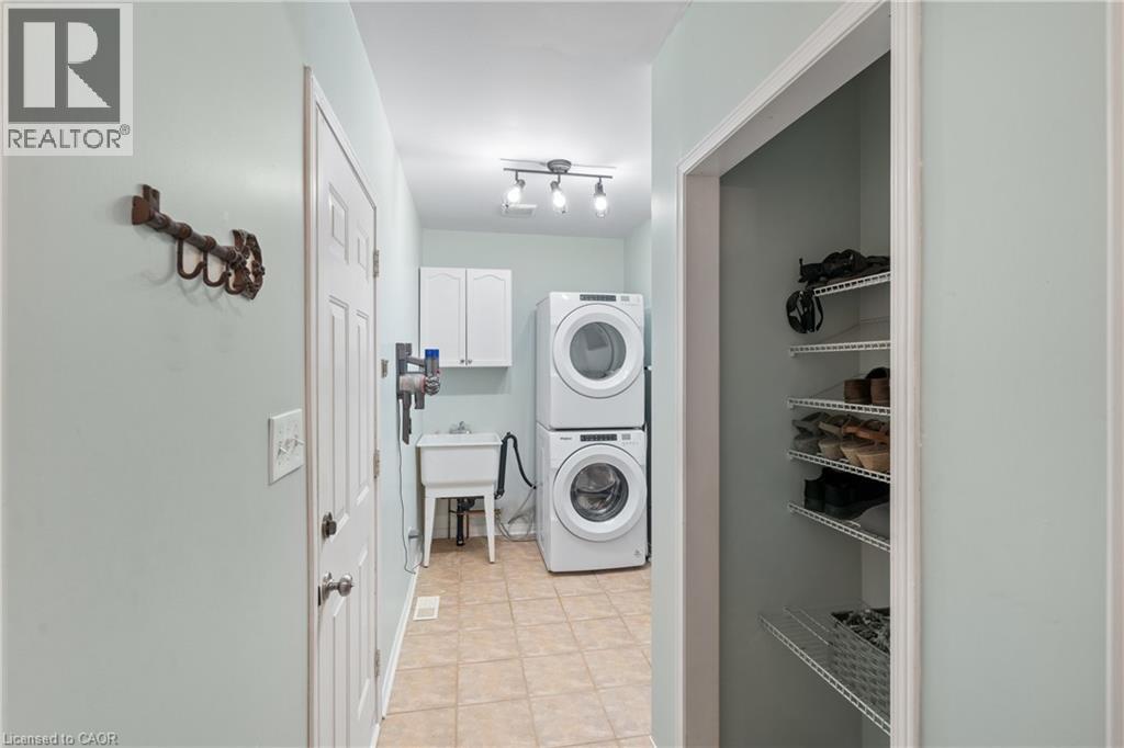 5417 Blue Spruce Avenue, Burlington, Ontario  L7L 7C5 - Photo 17 - 40810491