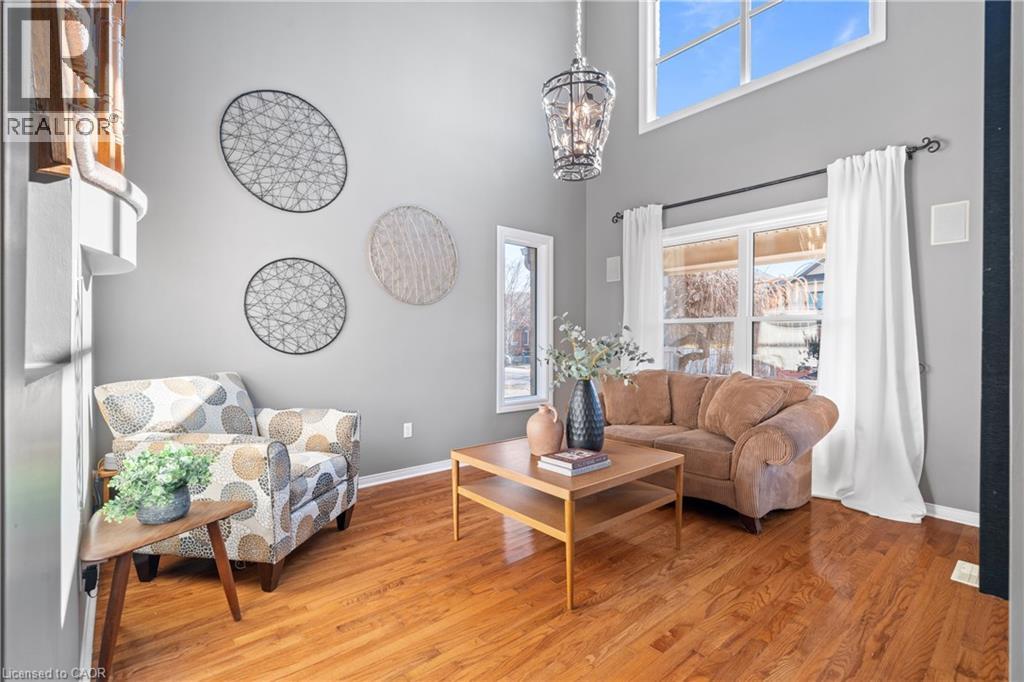 5417 Blue Spruce Avenue, Burlington, Ontario  L7L 7C5 - Photo 4 - 40810491