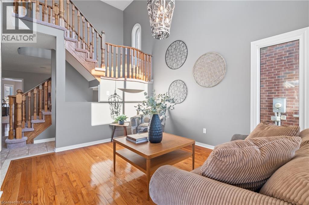 5417 Blue Spruce Avenue, Burlington, Ontario  L7L 7C5 - Photo 6 - 40810491