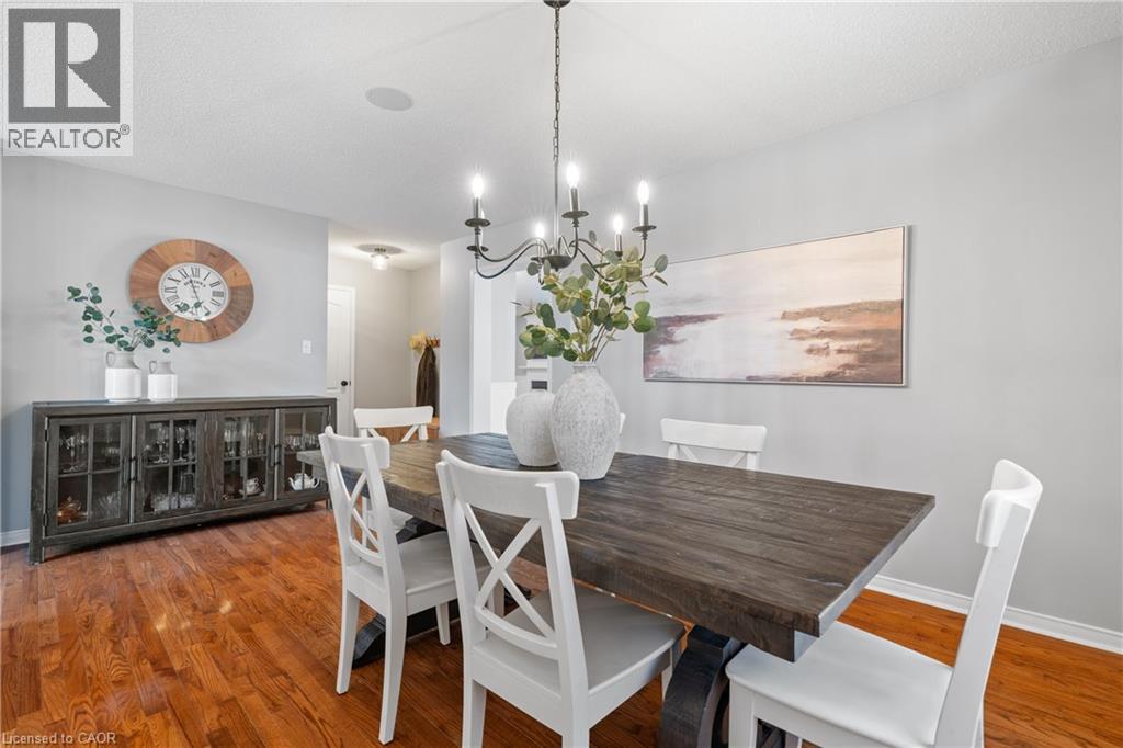 5417 Blue Spruce Avenue, Burlington, Ontario  L7L 7C5 - Photo 8 - 40810491