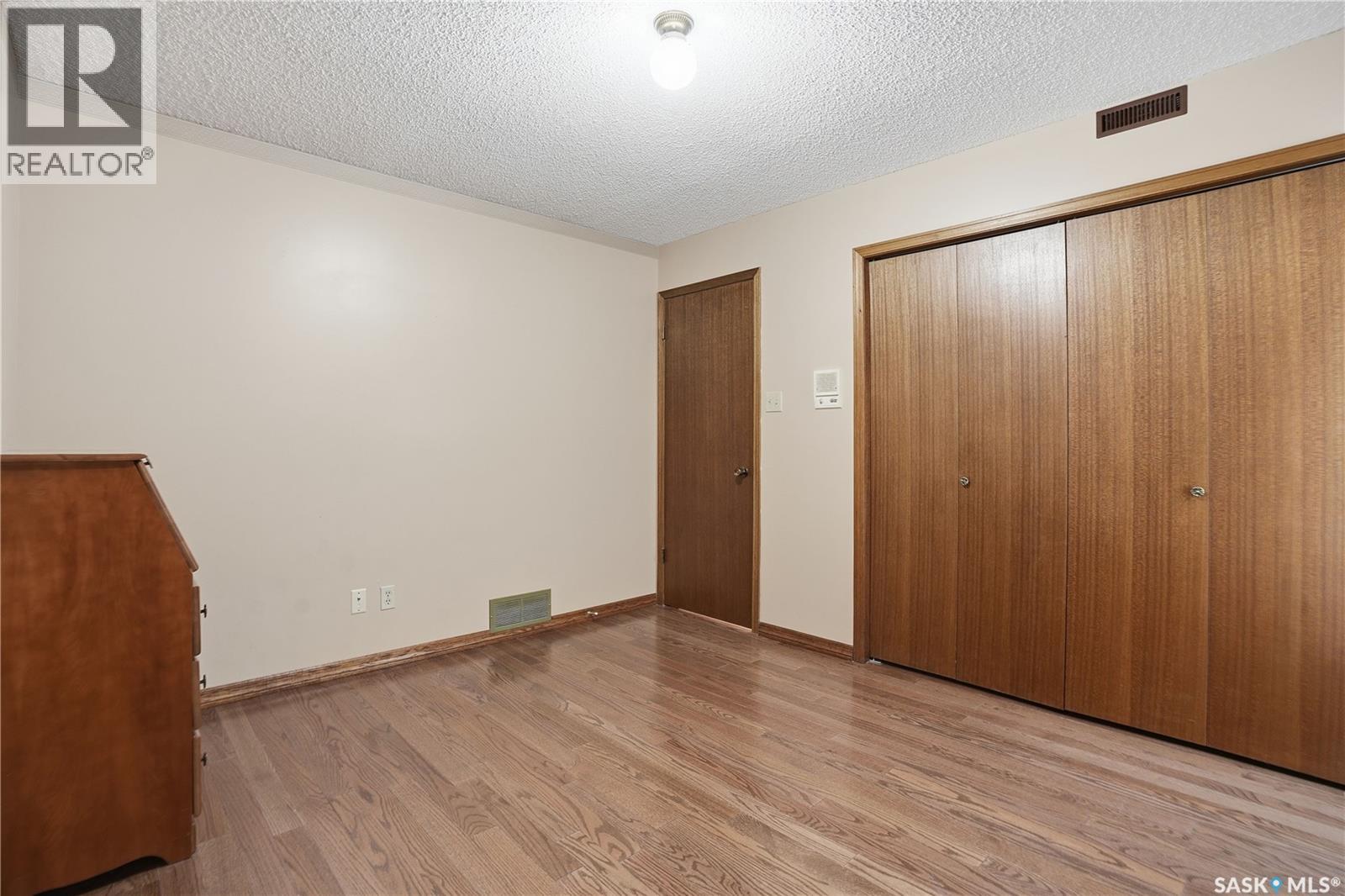 3747 Wetmore Crescent, Regina, Saskatchewan  S4V 2B7 - Photo 30 - SK030241