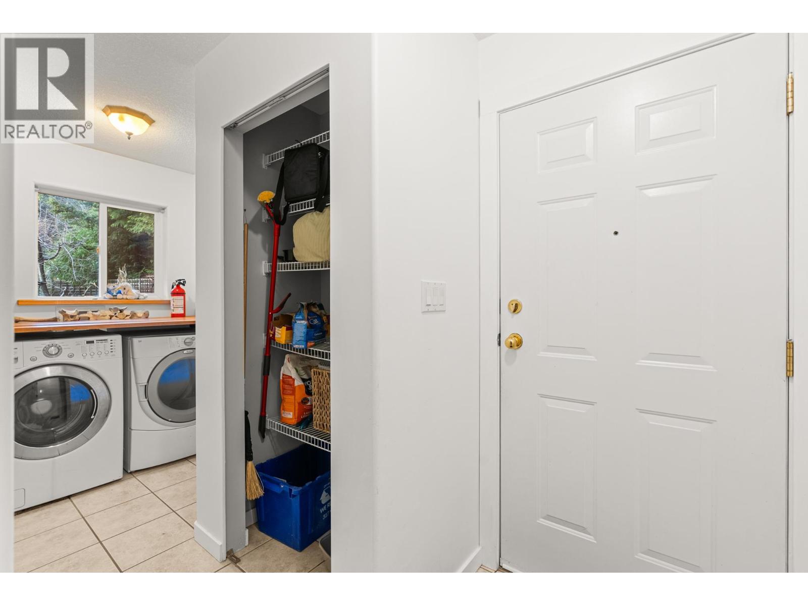 1559 Park Avenue, Roberts Creek, British Columbia  V0N 2W2 - Photo 26 - R3099109