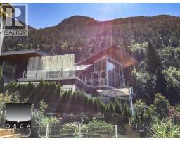 <div class="price">$14,000 Monthly</div> 8480 Citrus Wynd, West Vancouver<br><div style="margin-bottom:8px;"><small>Orca Realty Inc.</small></div><div class='bed_bath'>5 Bed | 6 Bath</div>