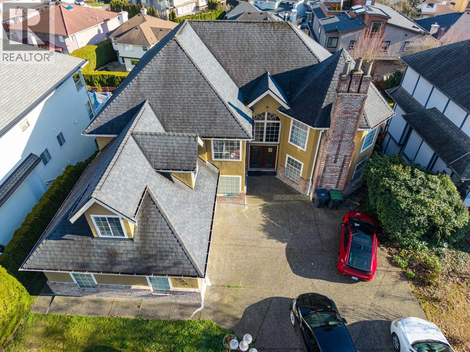 2268 LECLAIR DRIVE, Coquitlam, British Columbia