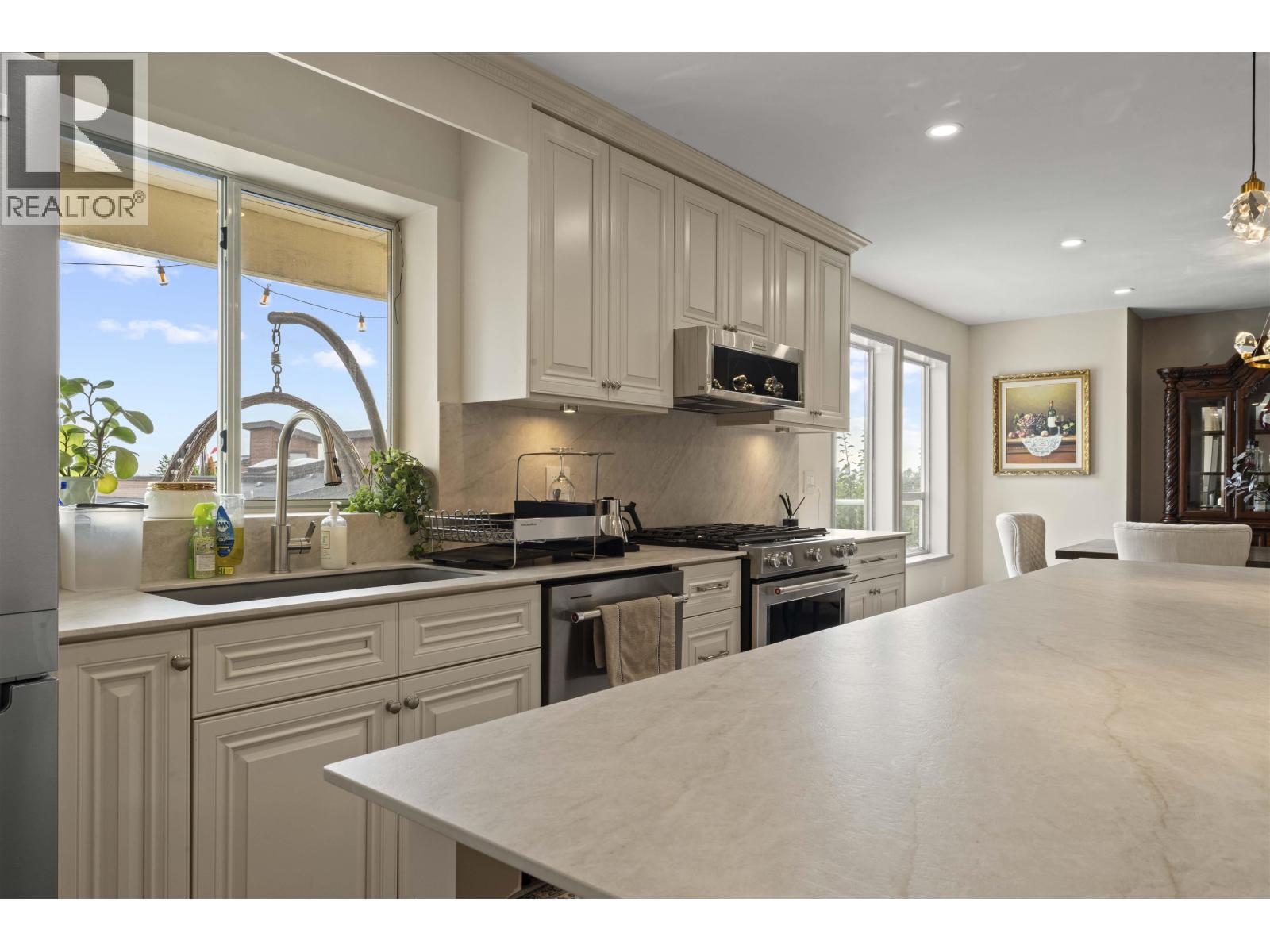 2268 Leclair Drive, Coquitlam, British Columbia  V3K 6P6 - Photo 20 - R3099129