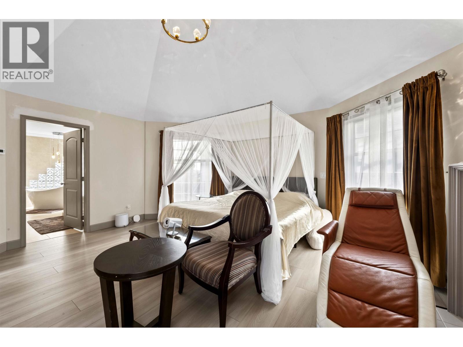 2268 Leclair Drive, Coquitlam, British Columbia  V3K 6P6 - Photo 26 - R3099129