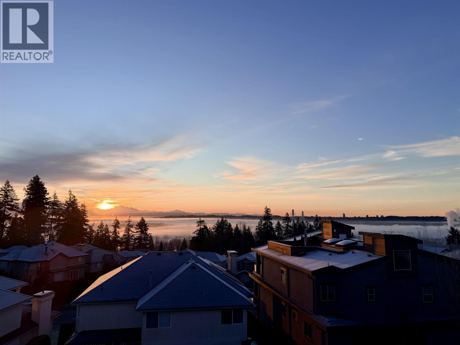 2268 Leclair Drive, Coquitlam, British Columbia  V3K 6P6 - Photo 3 - R3099129