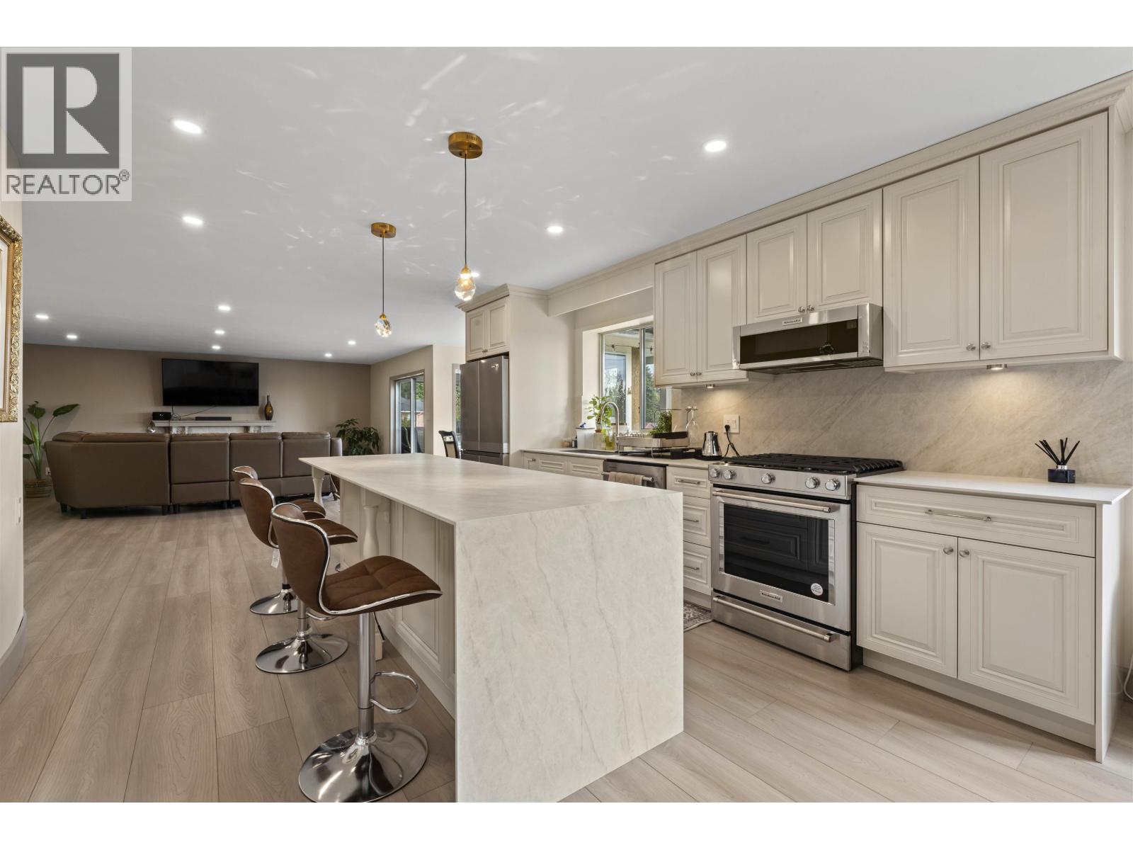 2268 Leclair Drive, Coquitlam, British Columbia  V3K 6P6 - Photo 32 - R3099129