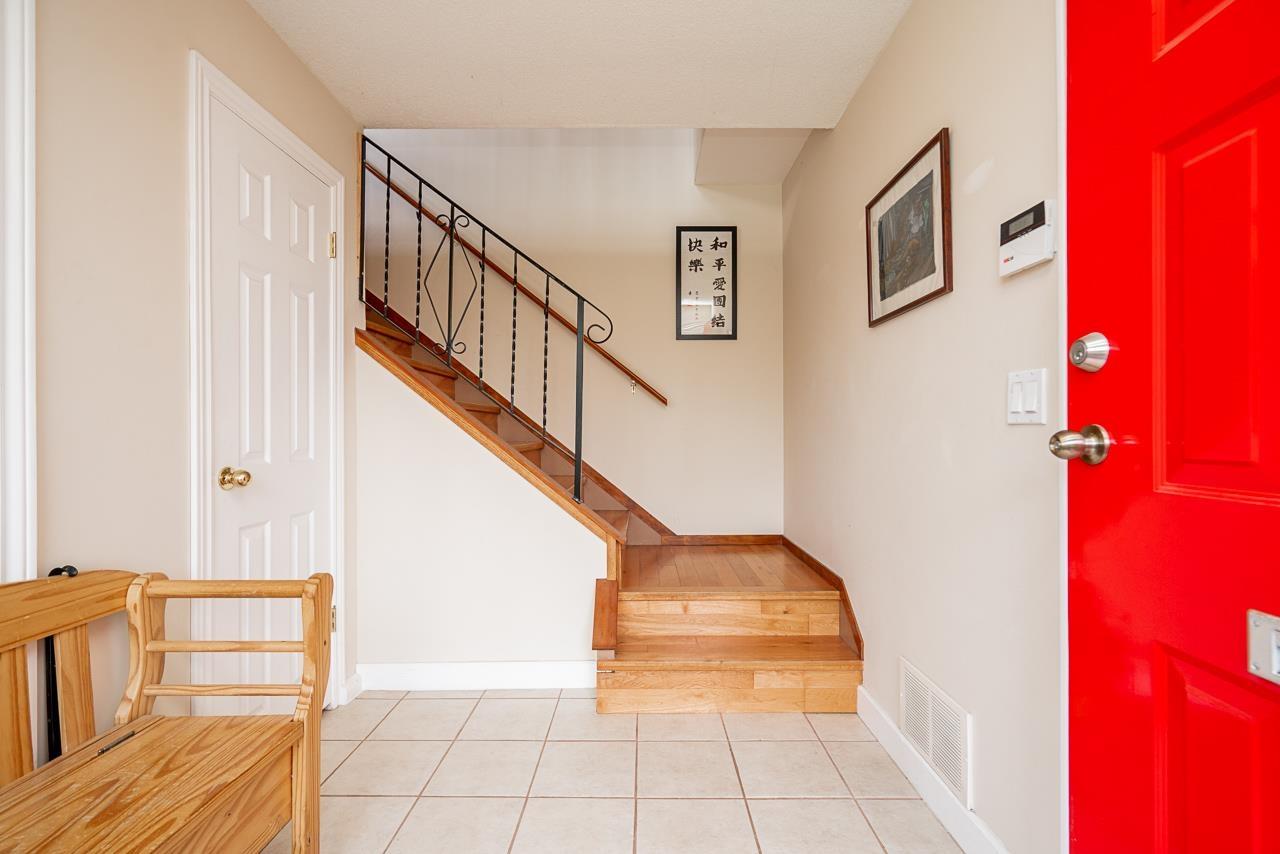 12448 97b Street, Surrey, British Columbia  V3V 2H8 - Photo 4 - R3097904