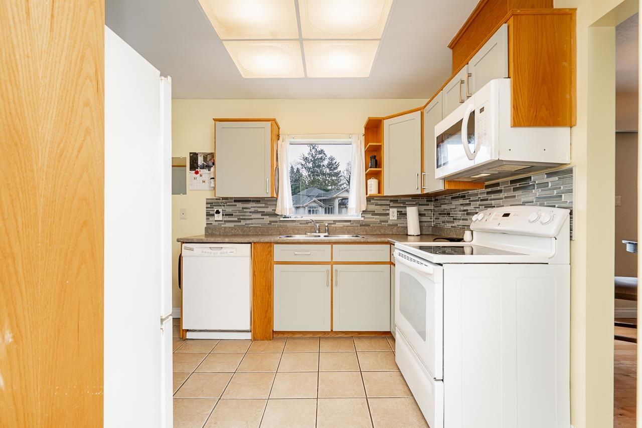 12448 97b Street, Surrey, British Columbia  V3V 2H8 - Photo 12 - R3097904