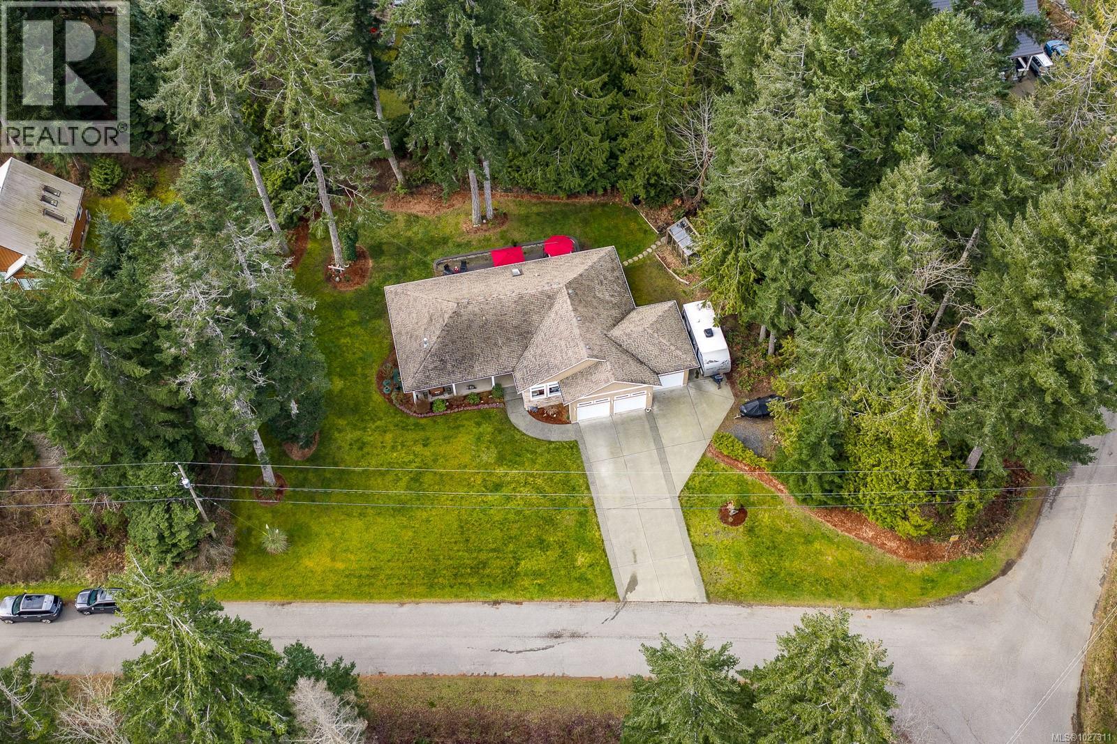 6503 Walker Frontage Rd, Fanny Bay, British Columbia  V0R 1W0 - Photo 12 - 1027311