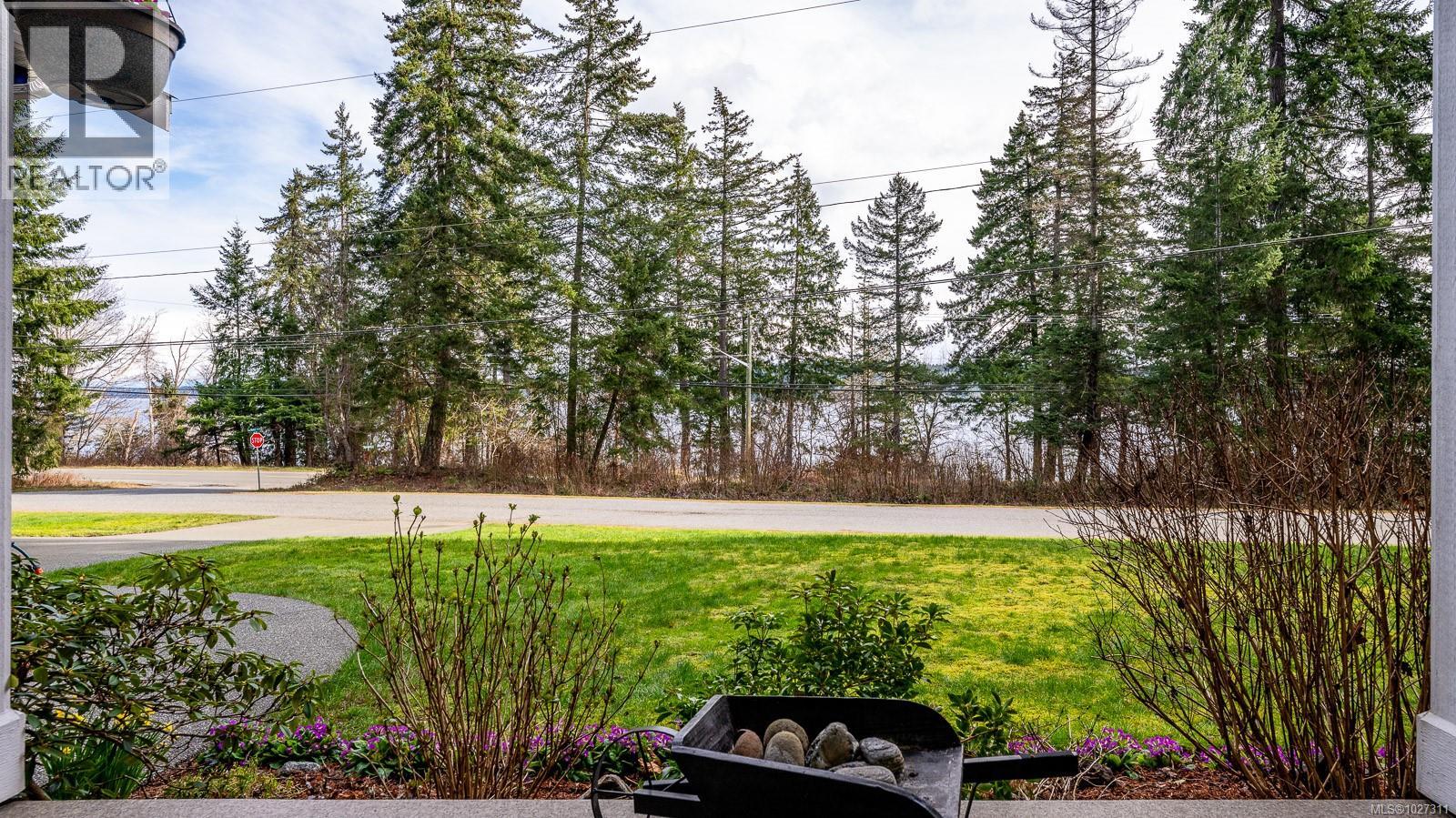 6503 Walker Frontage Rd, Fanny Bay, British Columbia  V0R 1W0 - Photo 20 - 1027311