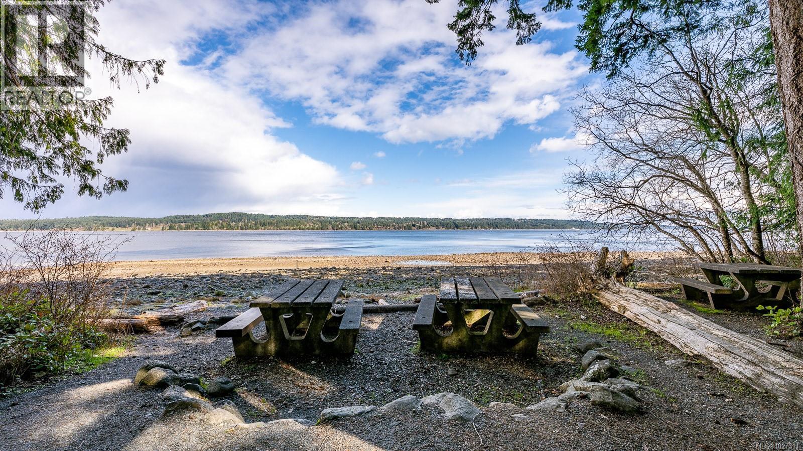 6503 Walker Frontage Rd, Fanny Bay, British Columbia  V0R 1W0 - Photo 45 - 1027311