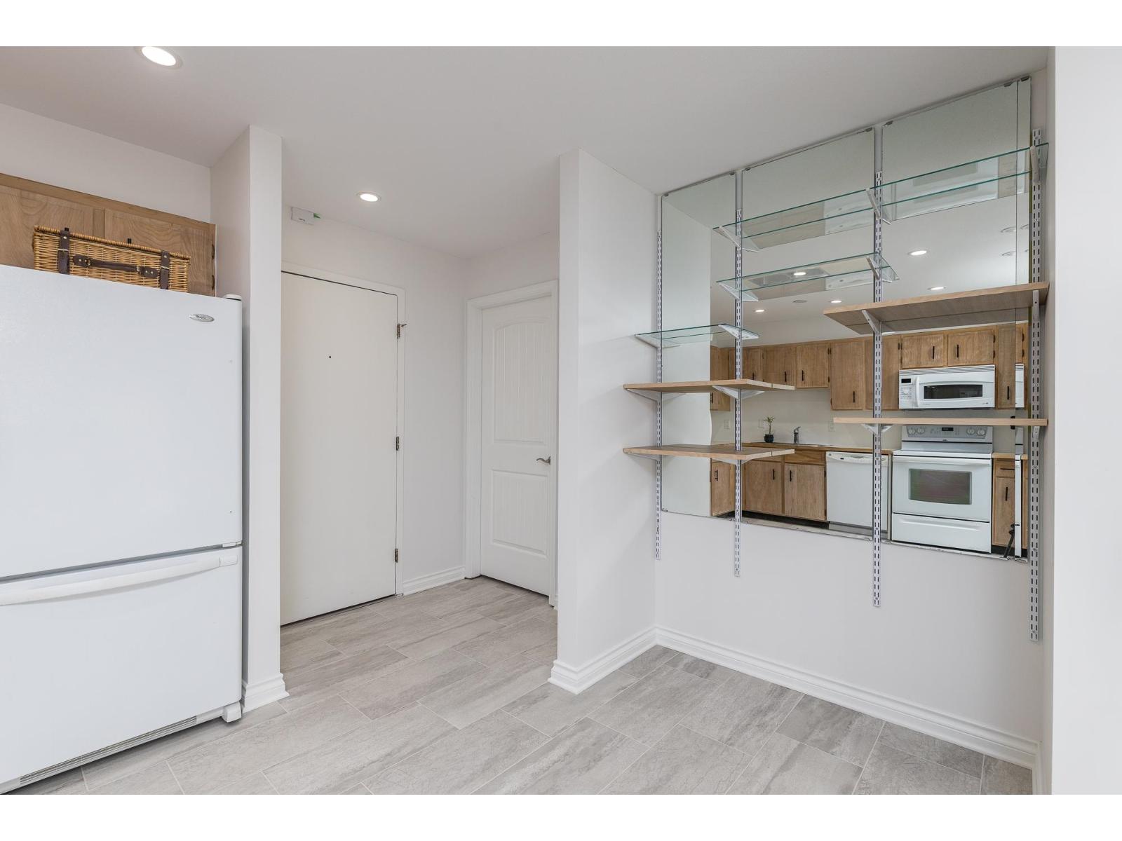 113 1561 Vidal Street, White Rock, British Columbia  V4B 5A7 - Photo 19 - R3098677