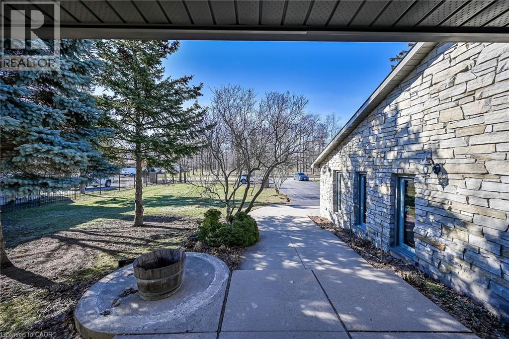 233 Green Mountain Road E, Stoney Creek, Ontario  L8J 2Z5 - Photo 41 - 40811506